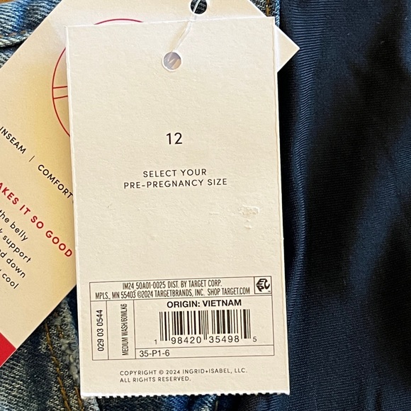 Isabel Maternity cropped jeans. Full belly panel, raw hem cuffs, distressed. 12 - Picture 13 of 13